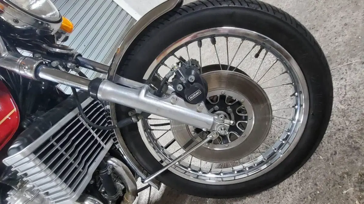 Suzuki   (3)
