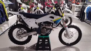 Husqvarna FC 250 (2025)  (3)