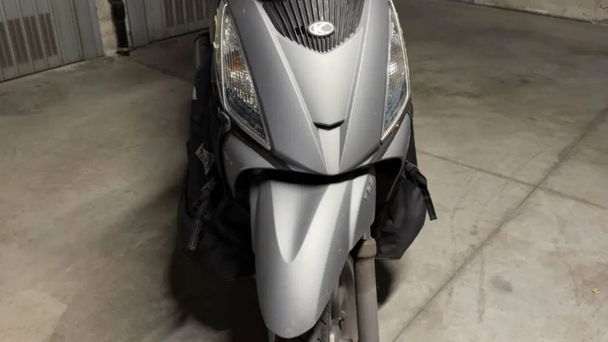 Kymco People 300i GT ABS (2010 - 17)  (7)