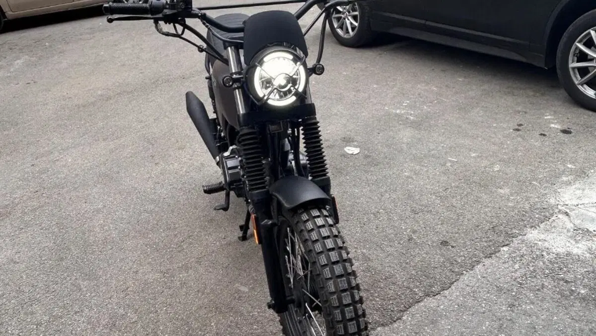 Brixton Motorcycles Felsberg 125 CBS (2021 - 25)  (3)