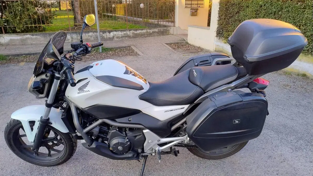 Honda NC700S DCT ABS (2011 - 14) 