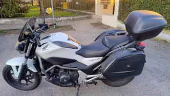 Honda NC700S DCT ABS (2011 - 14) usata