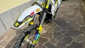 Husqvarna FE 350 (2022)  (3)