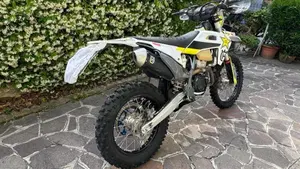 Husqvarna FE 350 (2022)  (4)