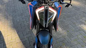 KTM 1290 Super Duke R (2021)  (3)