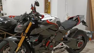 Ducati Streetfighter V4 1100 SP (2022) 