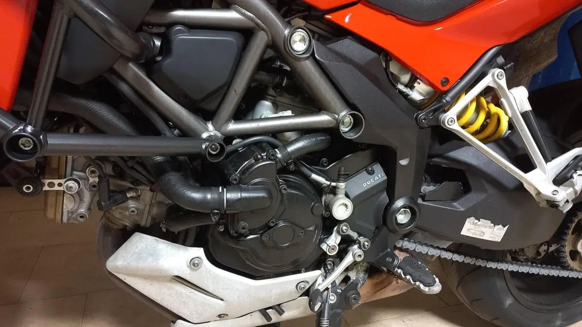 Ducati Multistrada 1200 S Touring (2013 - 14)  (11)