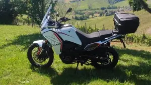 Moto Morini X-Cape 700 (2025 - 26)  (2)
