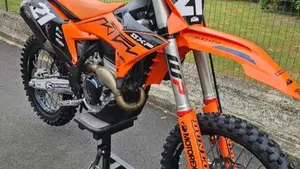 KTM 250 SX-F (2025)  (4)