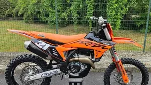 KTM 250 SX-F (2025)  (2)