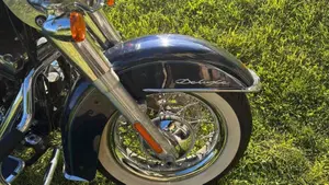 Harley-Davidson 1690 Deluxe ABS (2011 - 16) - FLSTN  (2)