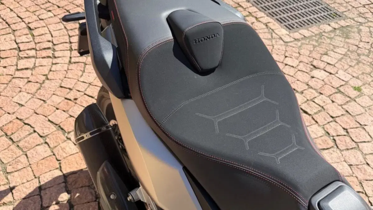 Honda Forza 750 (2025 - 26)  (11)