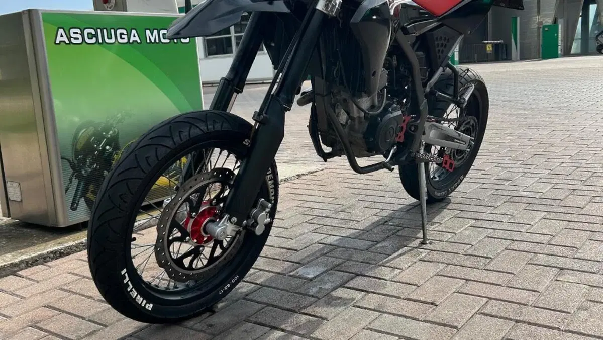 Fantic Motor Motard 125 M Performance 4t (2019)  (3)