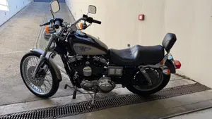 Harley-Davidson 1200 Custom (1995 - 00) - XL 1200C  (3)