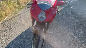 MV Agusta F4 750 S 1+1 (2003 - 06)  (2)