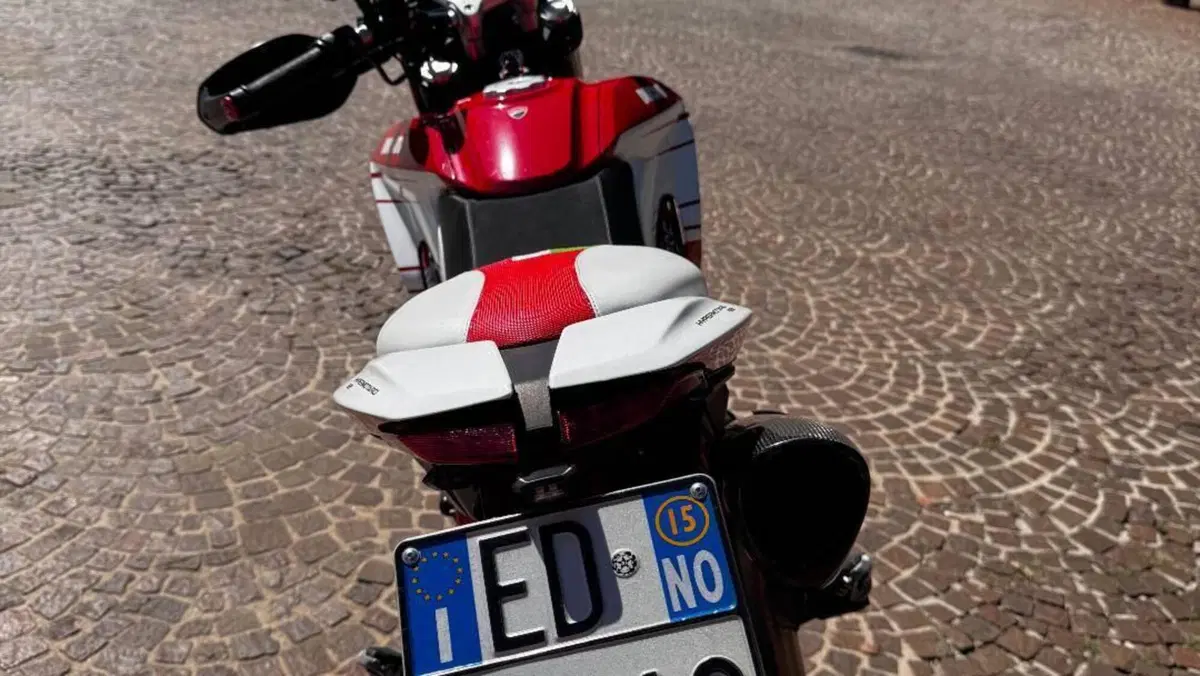 Ducati Hypermotard 821 SP (2013 - 15)  (6)