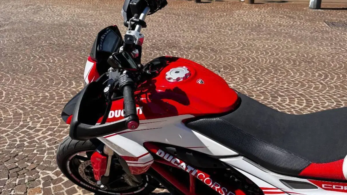Ducati Hypermotard 821 SP (2013 - 15)  (9)