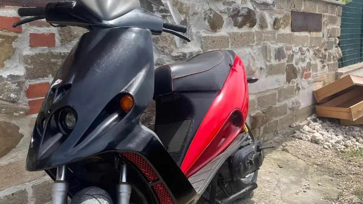 Malaguti F12 Phantom 50 R Air Cooled (2008 -10)  (5)