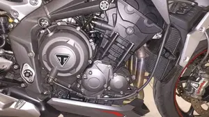 Triumph Street Triple RS (2020 - 22)  (5)