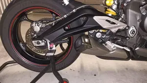 Triumph Street Triple RS (2020 - 22)  (6)