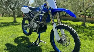 Yamaha YZ 250 F (2018)  (2)