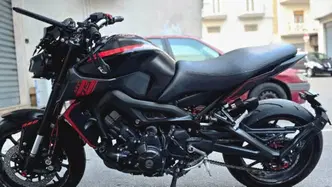 Yamaha MT-09 (2017 - 20) usata