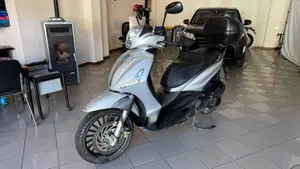 Piaggio Beverly 300 S i.e. ABS-ASR (2016 - 20)  (3)