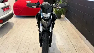 Ducati Hypermotard 821 (2013 - 15)  (7)