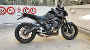 Yamaha MT-09 (2017 - 20)  (2)