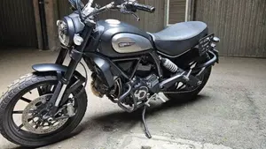 Ducati Scrambler 800 Icon Dark (2020)  (2)