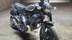 Ducati Scrambler 800 Icon Dark (2020) 