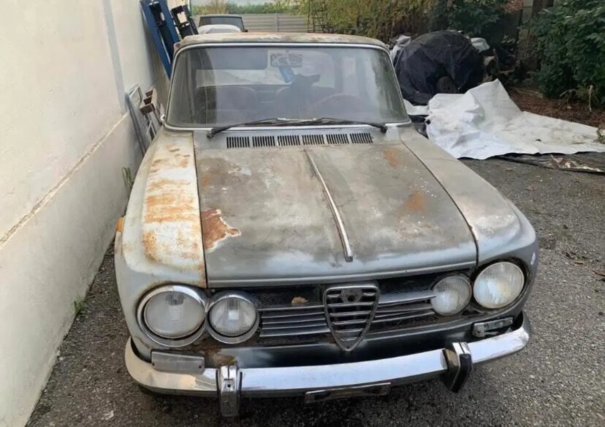 Alfa Romeo GIULIA SUPER BISCIONE DA RESTAURO   (2)