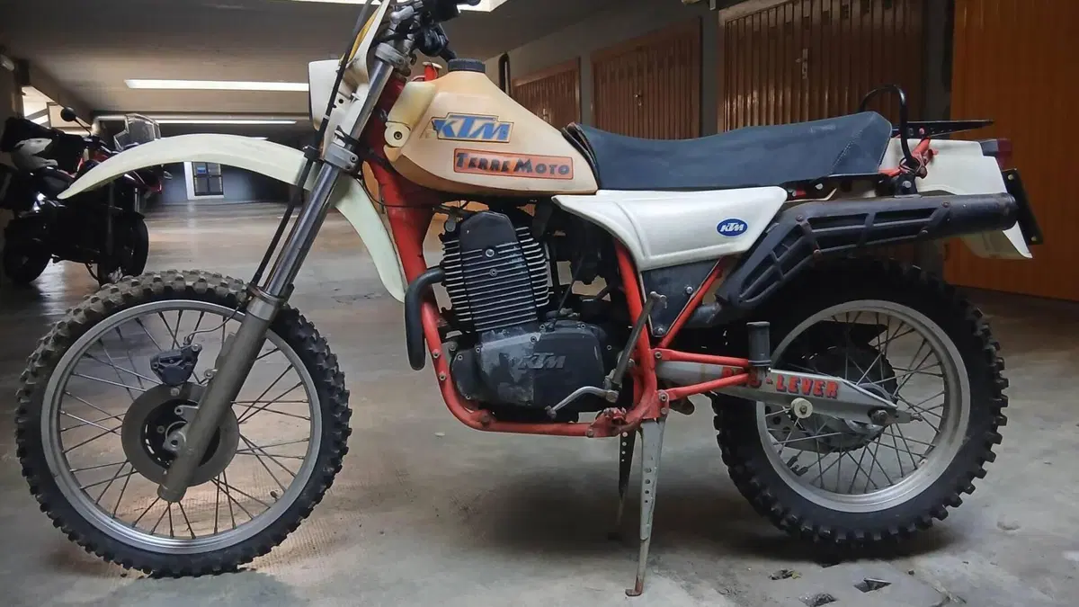 KTM   (3)
