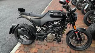 Husqvarna Svartpilen 125 (2021 - 23) usata