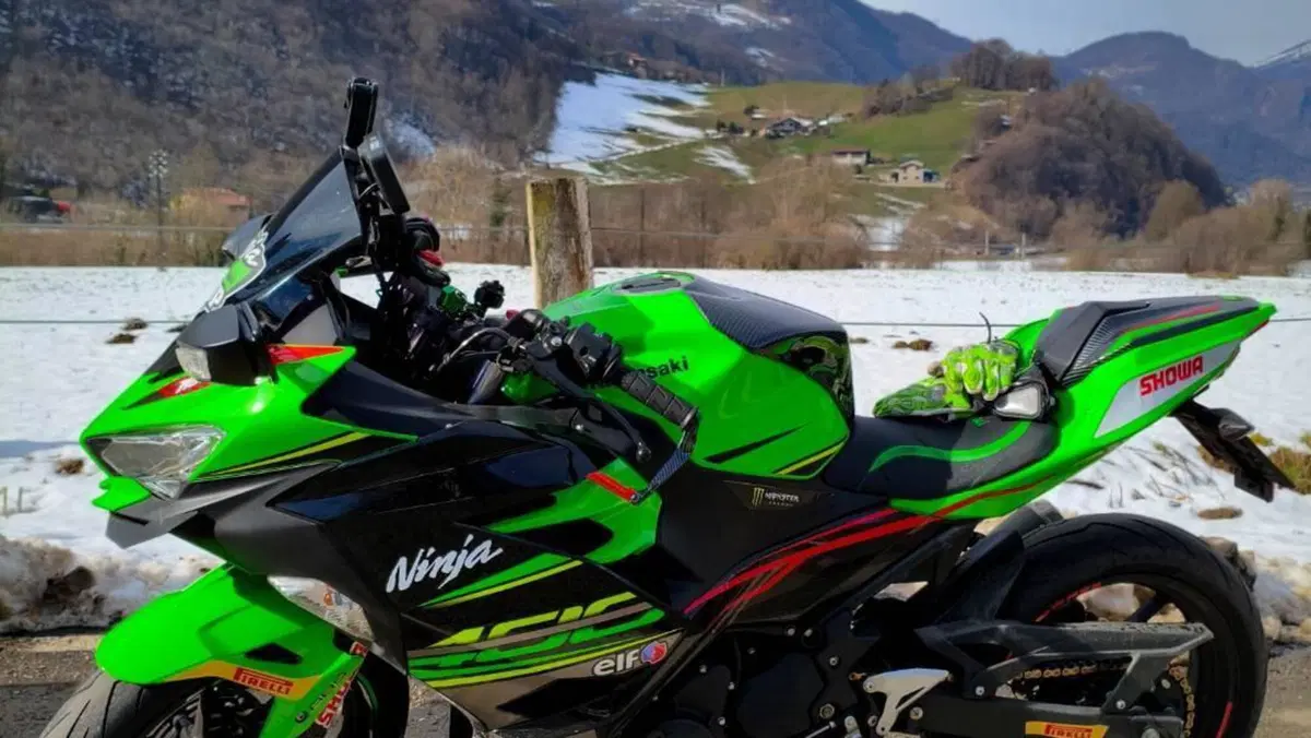 Kawasaki Ninja 400 KRT (2018)  (6)
