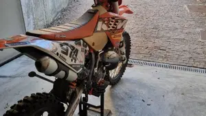 KTM 125 EXC (2011)  (5)