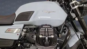 Moto Guzzi V7 Sport (2025 - 26)  (3)