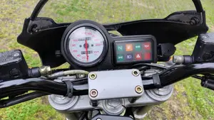 Ducati Monster 750 Dark (1999 - 02)  (2)