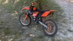 KTM 125 EXC (2006)  (3)