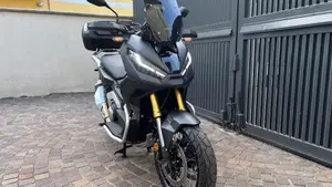 Honda X-ADV 750 DCT Gravel (2021 - 24)  (3)