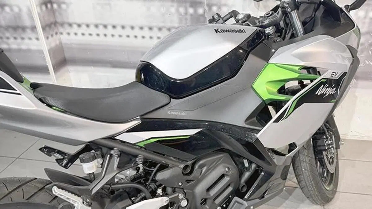 Kawasaki Ninja e-1 (2024 - 26)  (4)