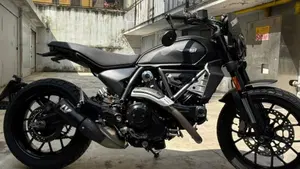 Ducati Scrambler 800 Icon Dark (2025 - 26)  (4)