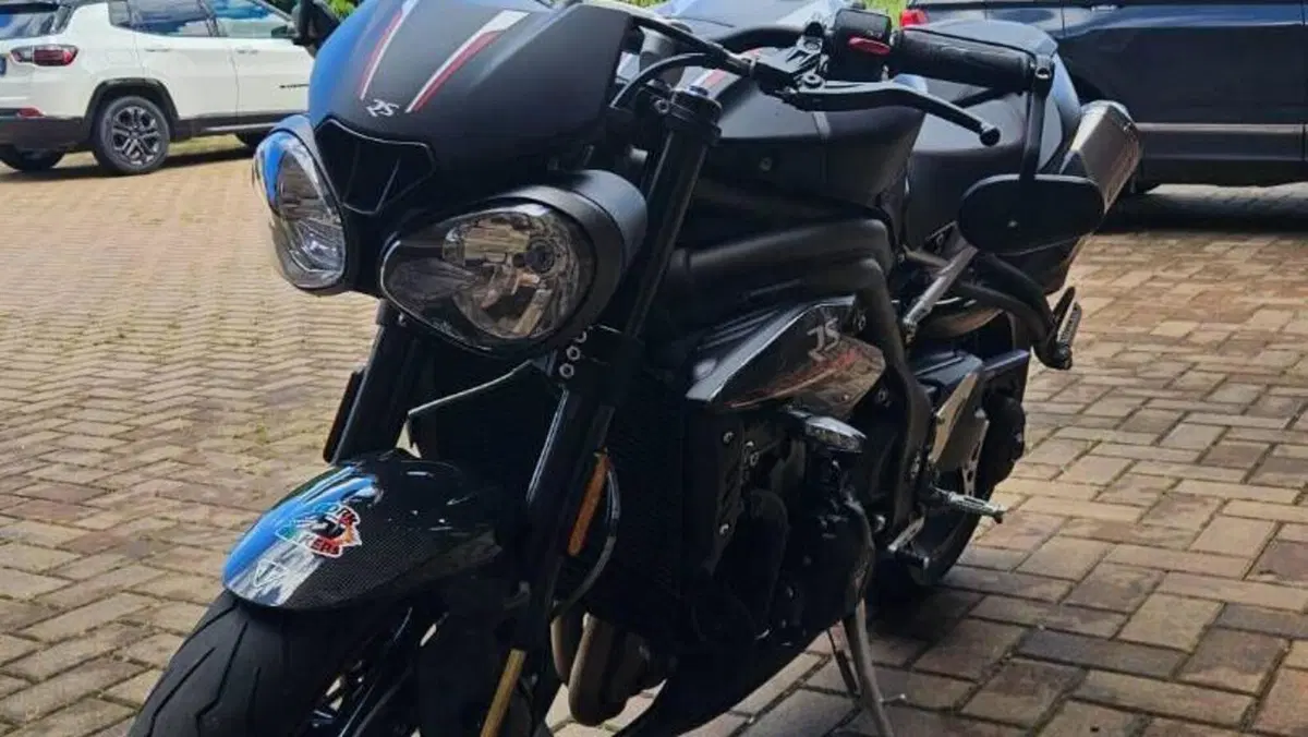 Triumph Speed Triple 1050 RS (2018 - 20)  (2)