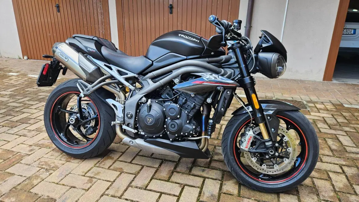 Triumph Speed Triple 1050 RS (2018 - 20)  (3)