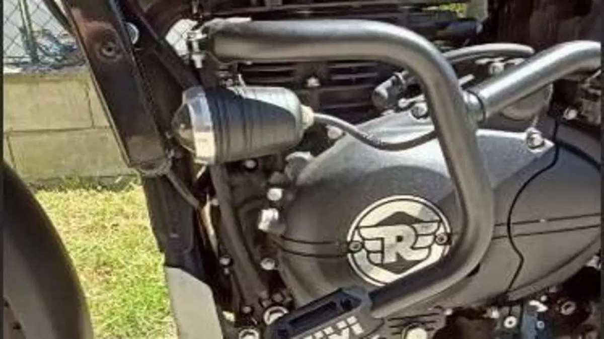 Royal Enfield Himalayan 411 (2021 - 24)  (5)