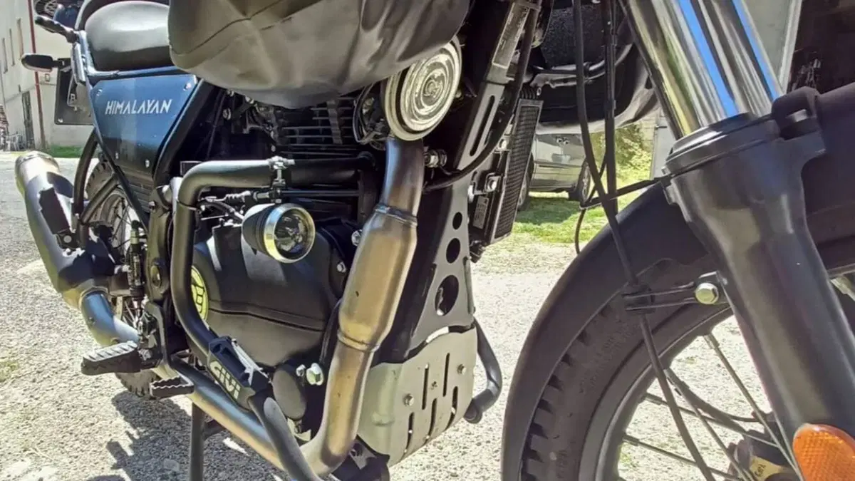 Royal Enfield Himalayan 411 (2021 - 24)  (6)