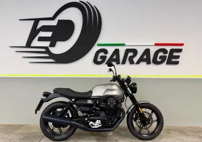 Moto Guzzi V7 Stone (2021 - 24) - Annuncio 10018713