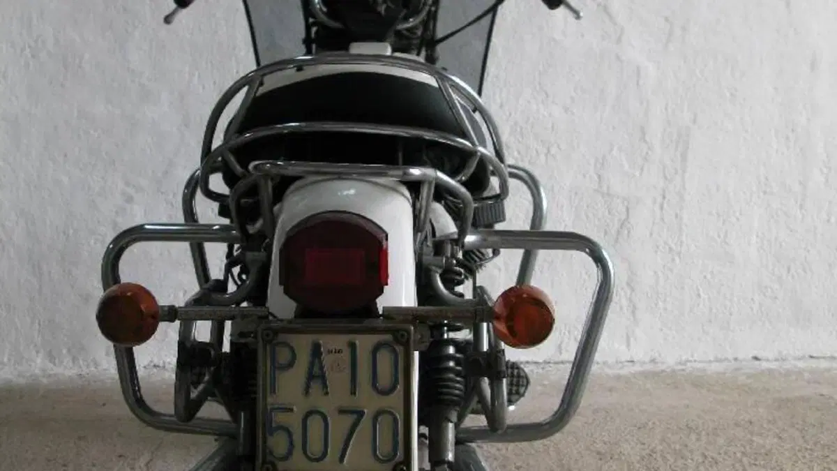 Moto Guzzi   (4)
