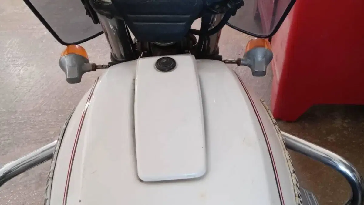 Moto Guzzi   (7)