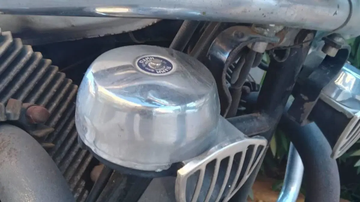Moto Guzzi   (9)